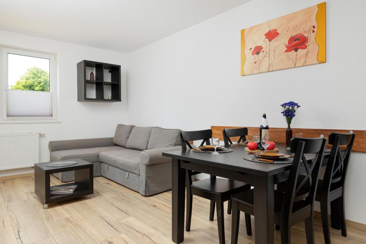 Apartamenty Wisniowy Sad By Noclegi Renters Колобжег Екстер'єр фото
