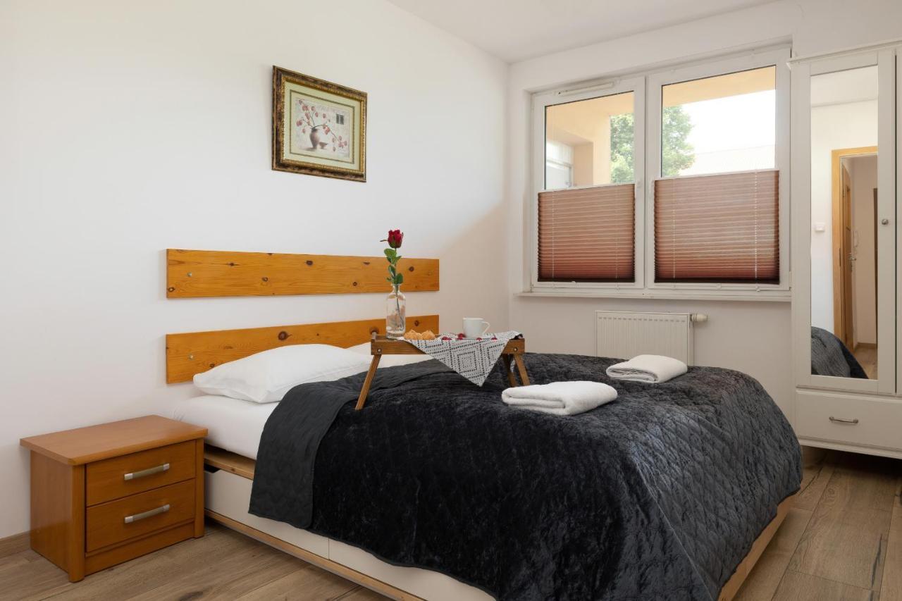 Apartamenty Wisniowy Sad By Noclegi Renters Колобжег Екстер'єр фото