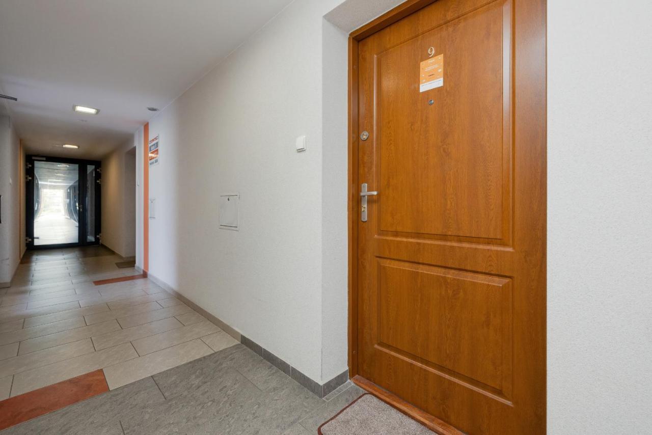 Apartamenty Wisniowy Sad By Noclegi Renters Колобжег Екстер'єр фото